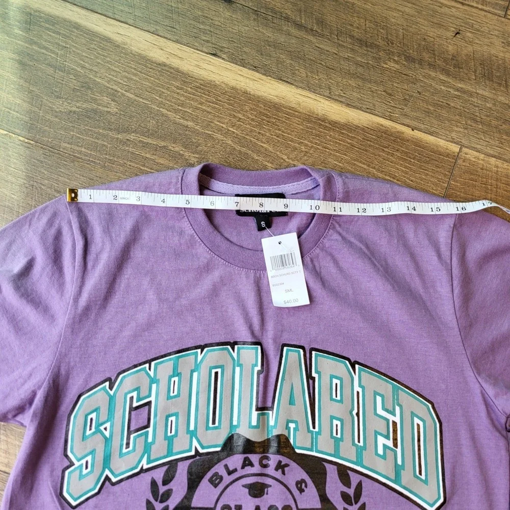 Black & Scholared Society Purple Graphic T-Shirt Class of 2023 Small NEW